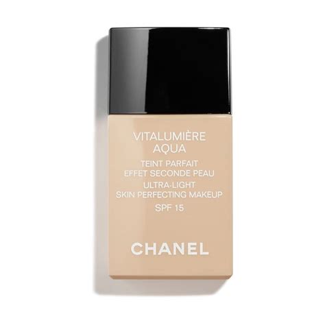 chanel vitalumiere aqua douglas|chanel vitalumiere aqua foundation.